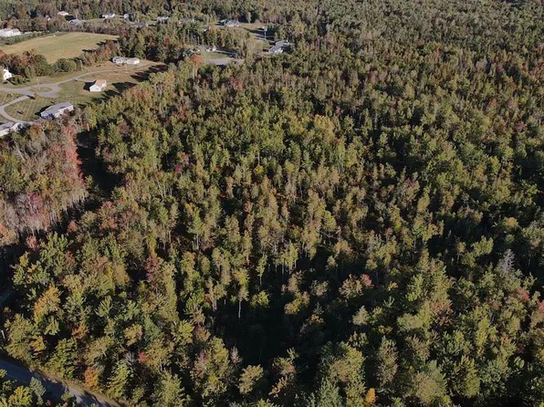 81 Fuller Rd, Hermon, ME 04401