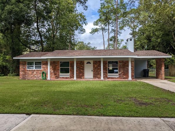 1810 NE 15th Ter