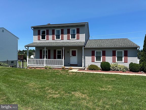 2nd image of 2143 Sheri Ln