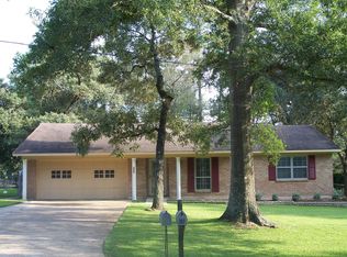 203 Bybee Dr, Conroe, TX 77301