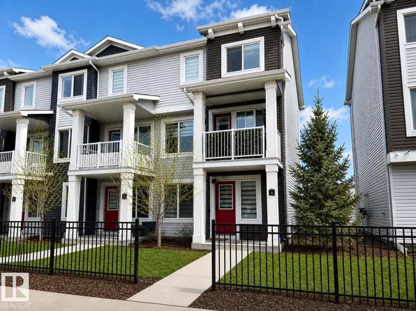 16335 84th St NW #4, Edmonton, AB T5Z 0S2