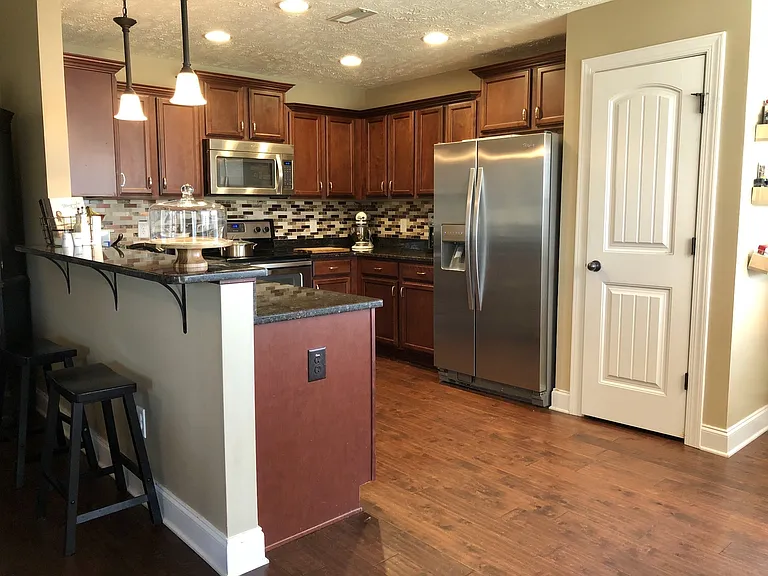 1223 Snowball Ln — Photo 3