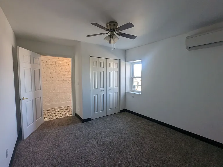 123 W Moniteau St — Photo 32