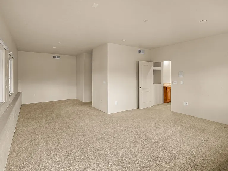 227 Les Springs Dr — Photo 57