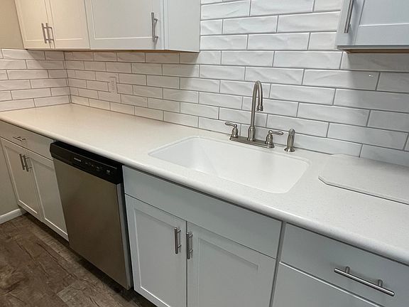 Solid surface counters with built-in sink