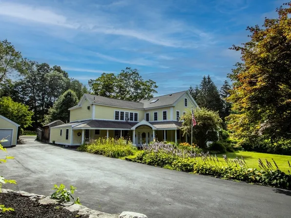 41 Beach St, Millbury, MA 01527