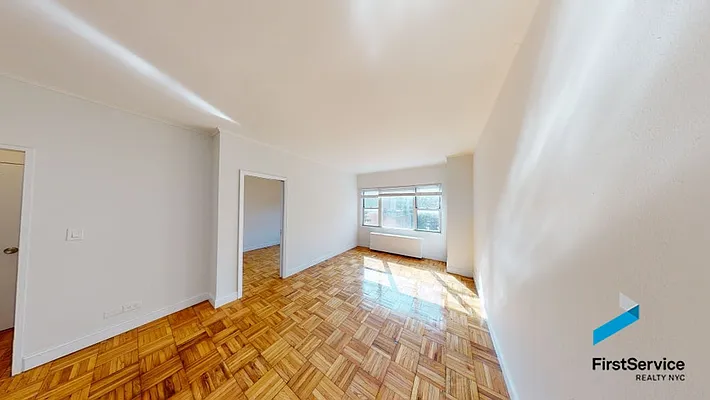 Rented by FirstService Realty (legacy) | media 14