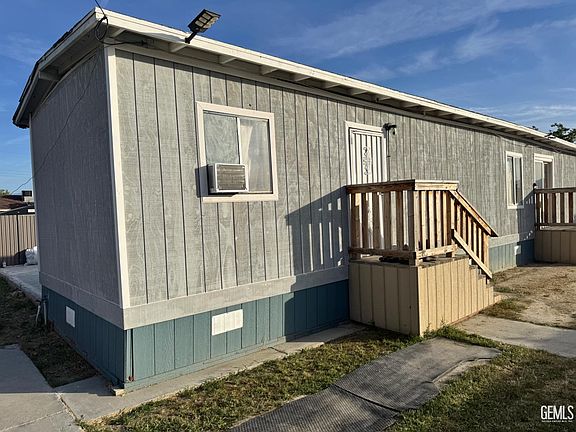 2nd image of 27573 Cypress St