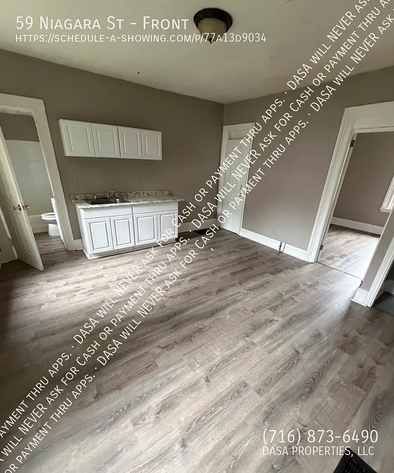 59 Niagara Front - 2 Bed / 1 Bath — Photo 3