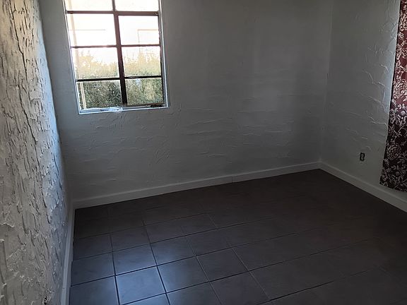 3rd image of 803 Bowden St