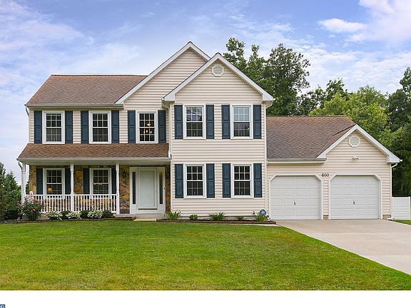 2nd image of 600 Hardwood Grove Ct