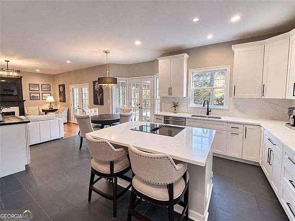 2nd image of 5635 Grove Point Rd