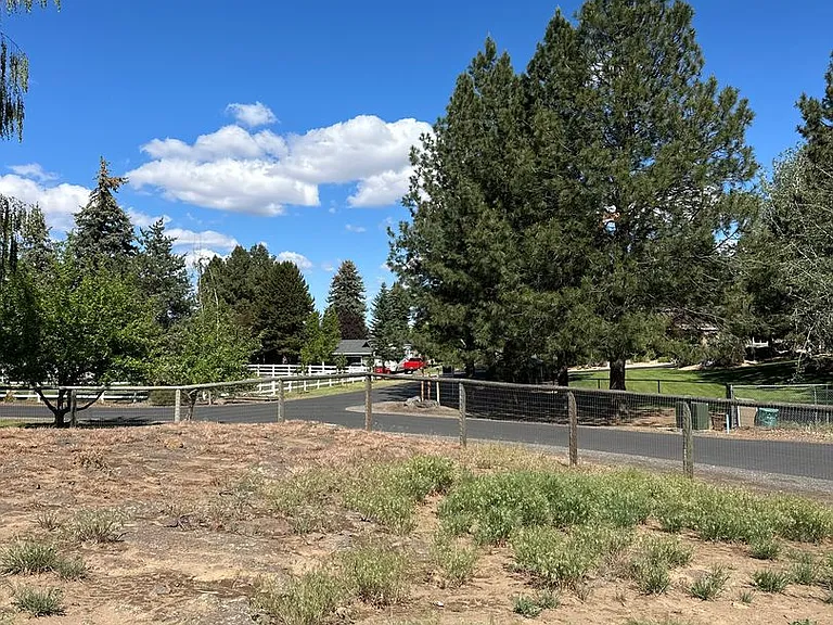 21700 Stud Ct — Photo 54