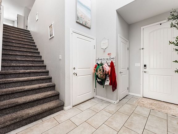 5th image of 7438 Ardenno St