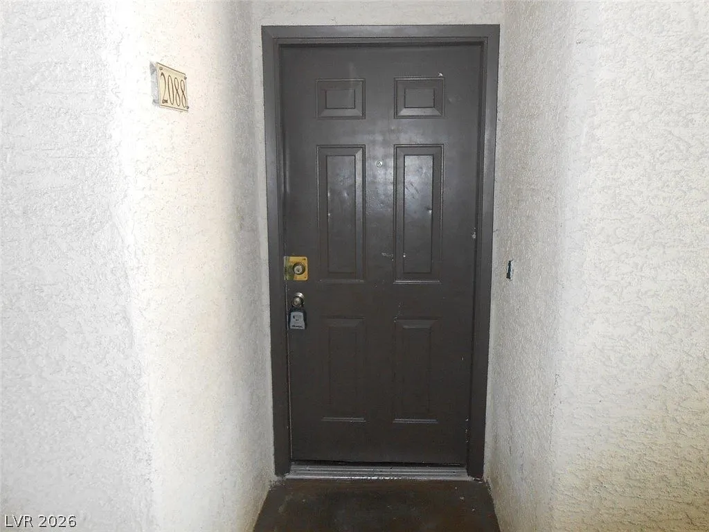 2 bed, 2.0 bath, 1053 sqft, $1,400 — Photo 3