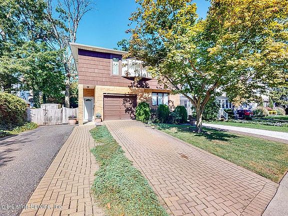 3rd image of 27 Princewood Ave