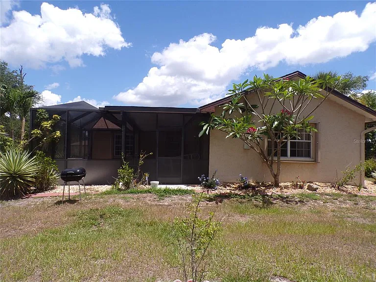 18407 Avon Ave — Photo 38