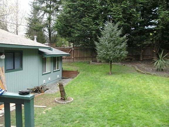 Side of 24' x 40' garage, heated , insulated