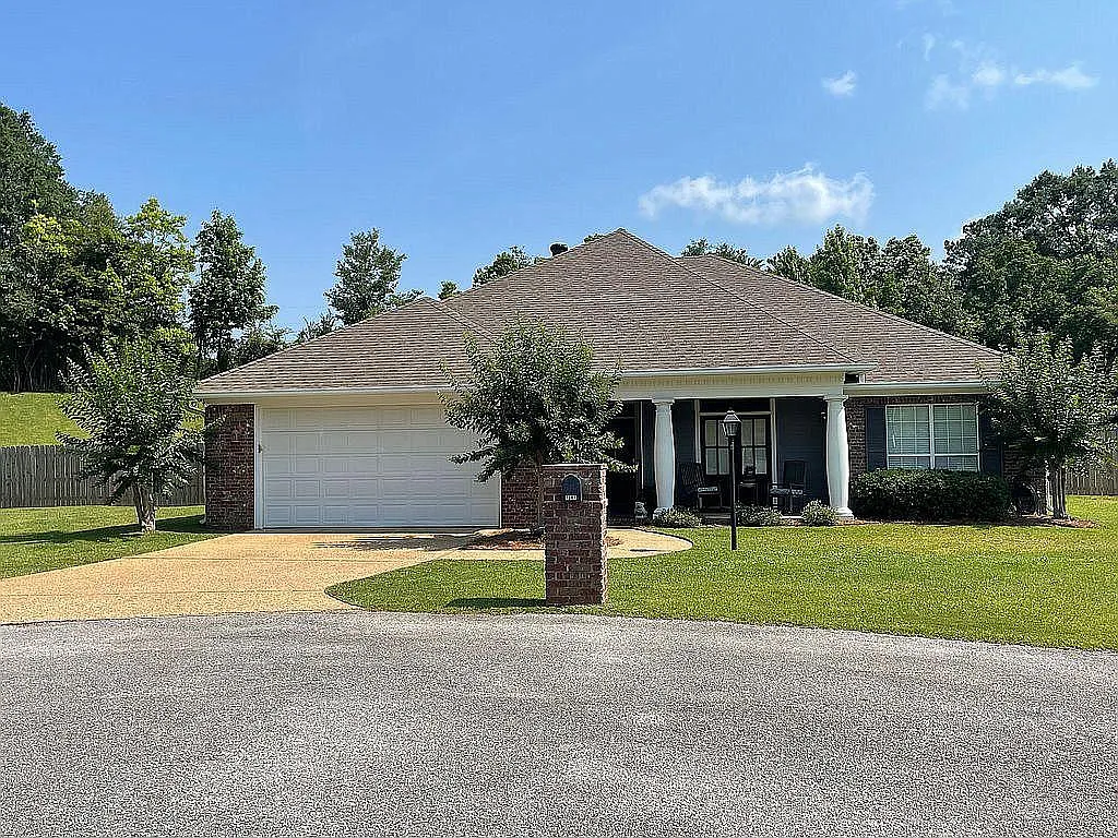 7987 Mallard Ln — Photo 1