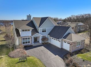 40525 N North Newport Dr, Antioch, IL 60002