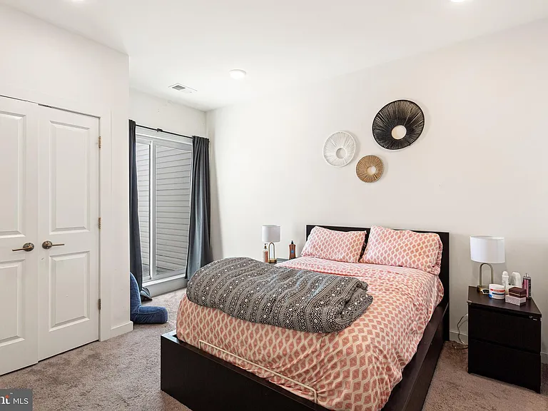 1841 N 6th St #8 — Photo 7