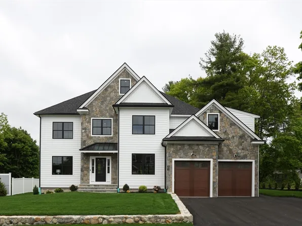 2 Brantwood Ln, Burlington, MA 01803