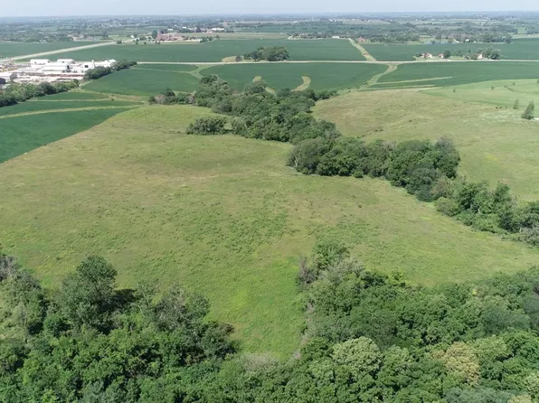 W Euclid Ave, Indianola, IA 50125