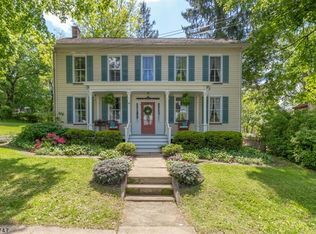 10 Lower Skillman St, Hampton, NJ 08827