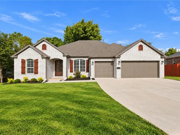 1588 N Dawes St, Fayetteville, AR 72704