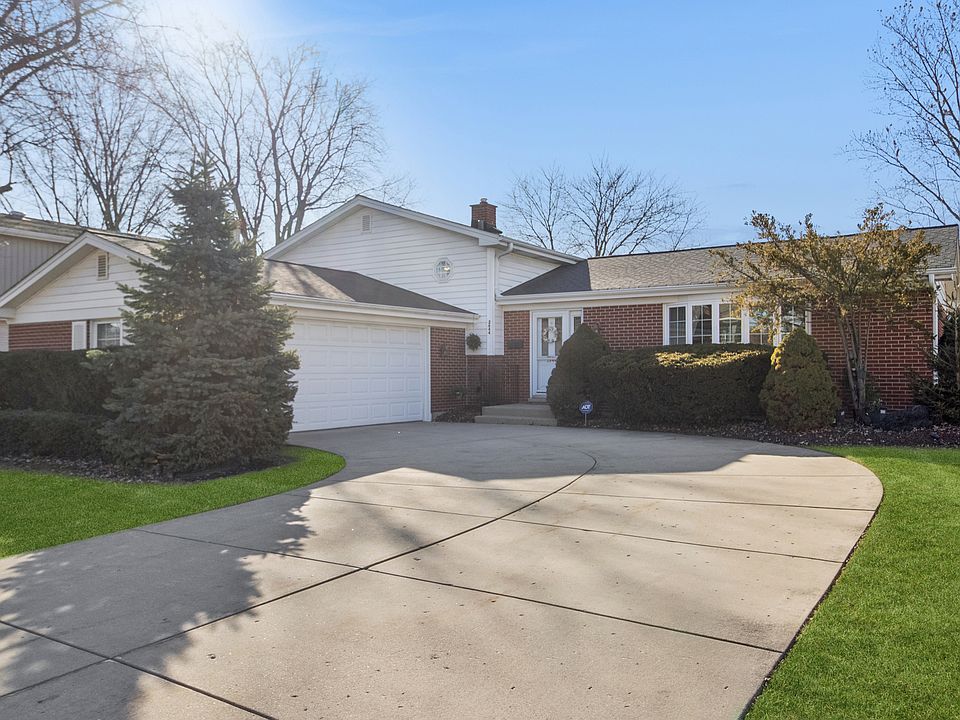 1st image of 2644 N Waterman Ave