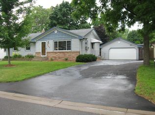 747 Meyer St N, Maplewood, MN 55119