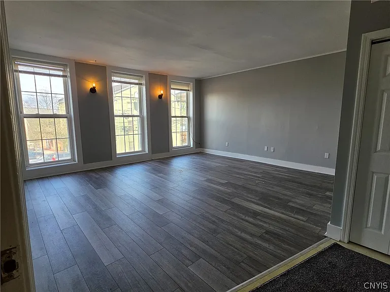 100 Brooklea Dr #6 — Photo 3