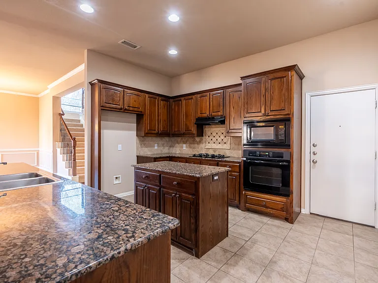 2505 Vista Oaks Dr — Photo 18