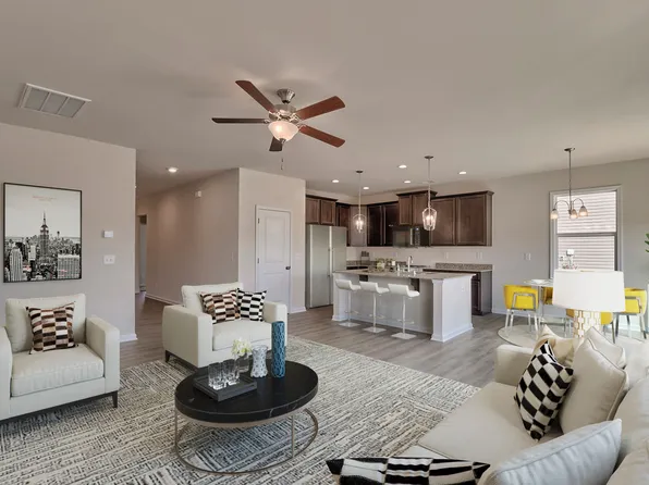 19 Harvest Moon Dr, Elgin, SC 29045