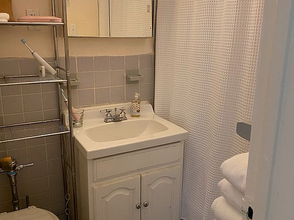 4th image of 35 Eastern Pkwy #4JJ