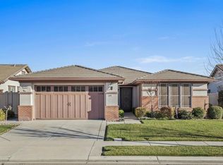 2368 Pepper Tree Ln, Manteca, CA 95336