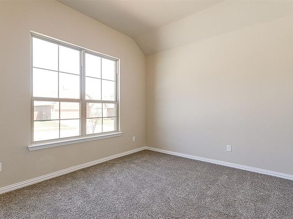 4th image of 2112 Skysail Ln