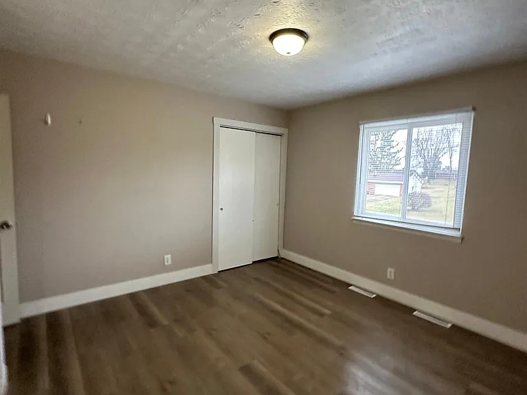5202 Charm St SW — Photo 6