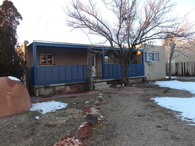 1st image of 627 Paulin St