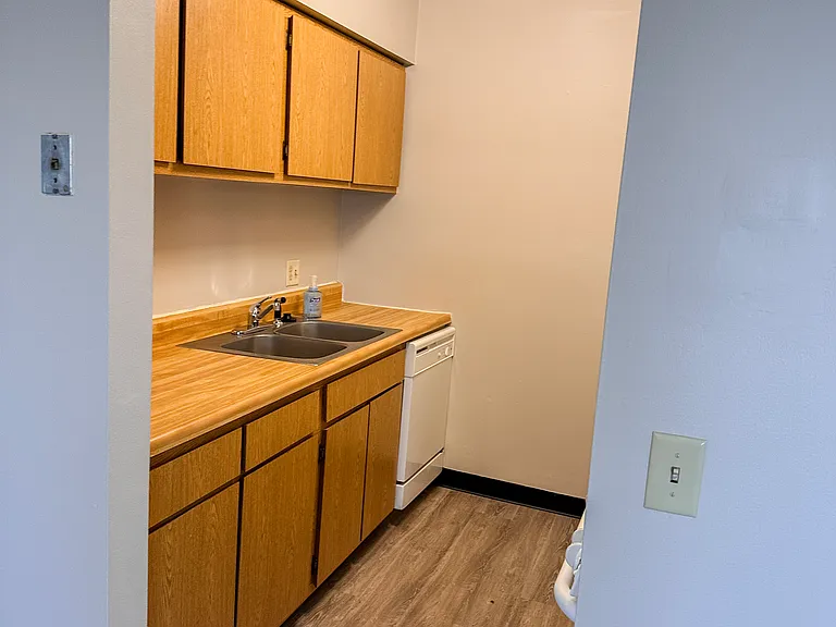 2035 Inverway Ct — Photo 11