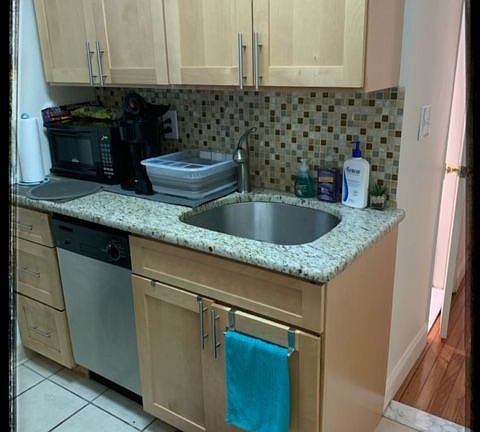 4th image of 448 W 55th St APT 3B