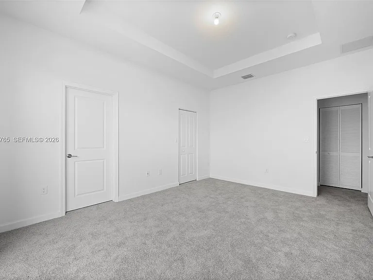 715 SE 15th St — Photo 19