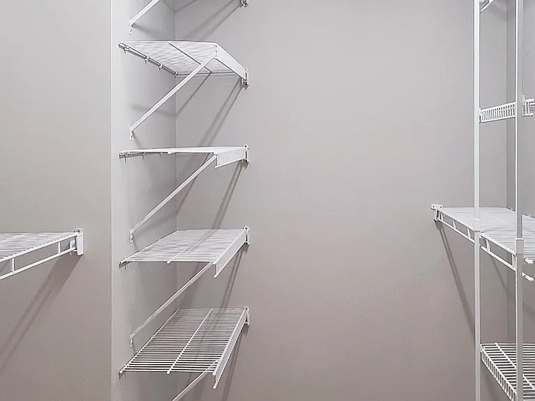 Master Walk In Closet