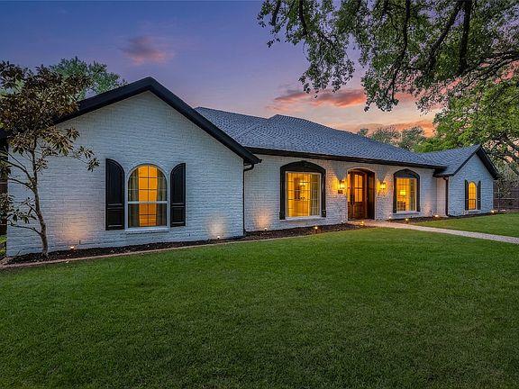 3rd image of 7108 Hunters Ridge Dr