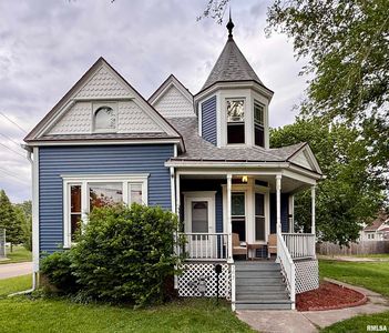 597 Maple Ave, Galesburg, IL, 61401