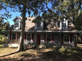 100 Couch St, Shepherd, TX 77371