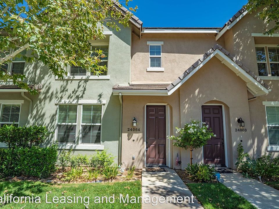 1st image of 24064 Meadowbrook Ln