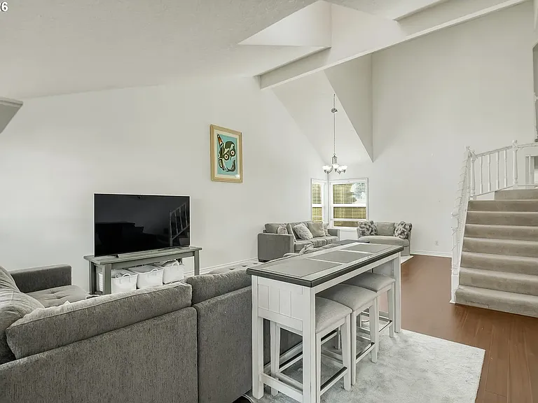 5455 NW 180th Pl — Photo 8