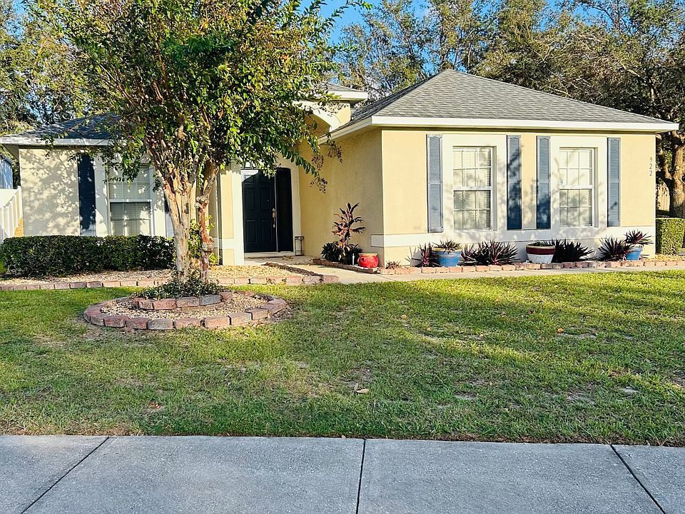 1st image of 922 Lake Doe Blvd