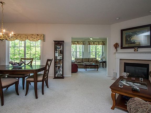 2nd image of 10786 Crossings Dr